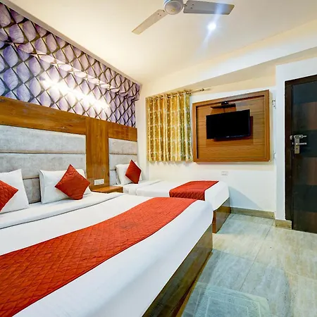 Hotel Sky View - A Family Hotel Near Delhi Airport
